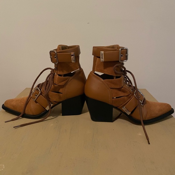 Chloe Reilly boots - Picture 3 of 6